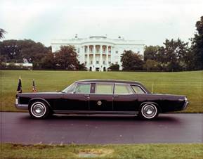http://upload.wikimedia.org/wikipedia/commons/1/17/1972_Presidential_Limousine,_Washington_DC.JPG