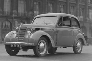 http://www.renault.com/fr/groupe/chiffres-cles/images_without_moderation/dates%20cl%C3%A9s/juvaquatre-1938-zoom.jpg